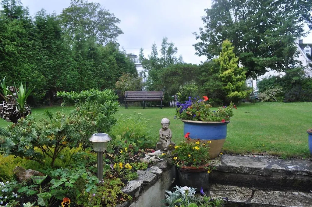 The Winter Dene Guest House Bournemouth 4*,